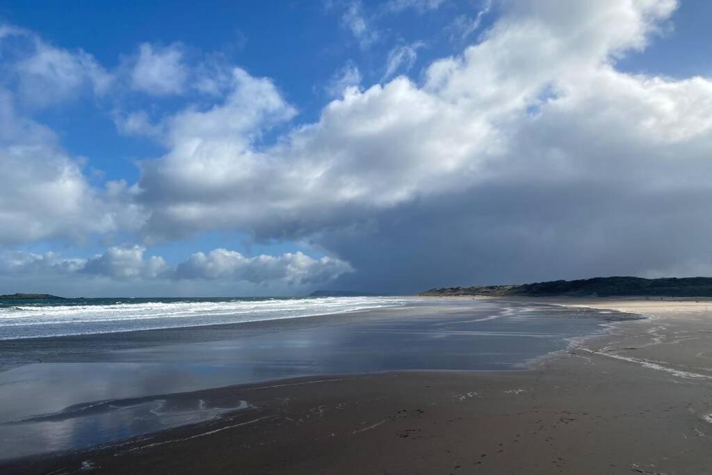 Sleeps 6 Centre Of Portrush, Main Street, Coastal Links 12 Apartment Portrush