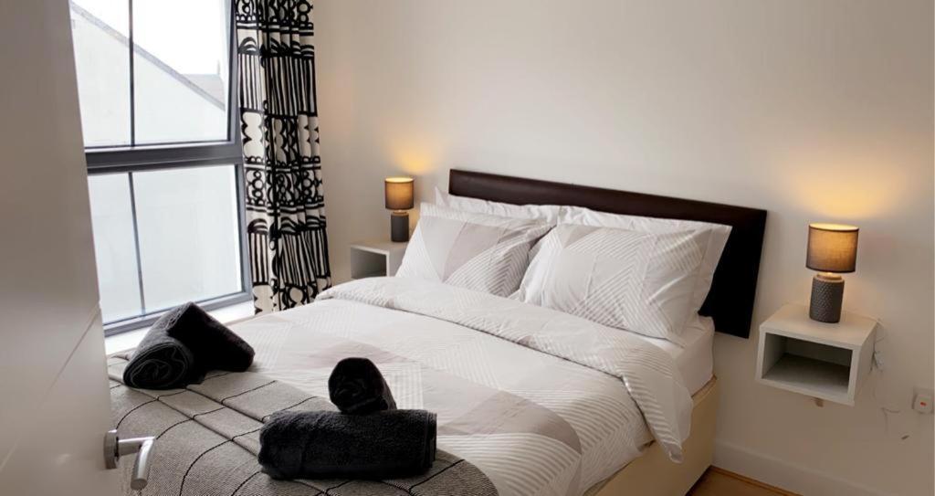 Apartment Sleeps 6 Centre Of Portrush, Main Street, Coastal Links 12 *